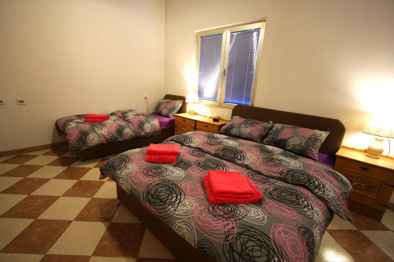 Hostel Topic Banja Luka Zewnętrze zdjęcie